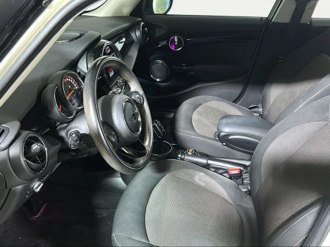 MINI COOPER 5 PUERTAS