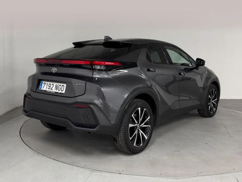 Toyota C-HR 1.8 Advance Hybrid 140