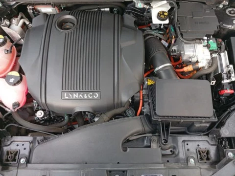 Lynk & Co 01 1.5 PHEV 3.3kW