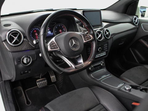 Mercedes-Benz Clase B B 200 D SPORT AMG 136 5P