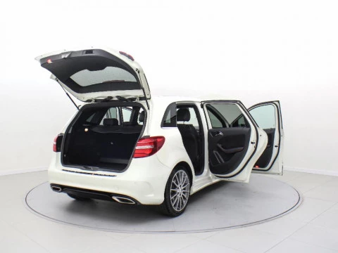 Mercedes-Benz Clase B B 200 D SPORT AMG 136 5P