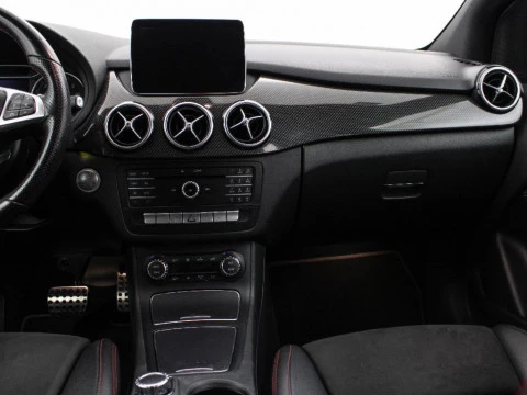 Mercedes-Benz Clase B B 200 D SPORT AMG 136 5P