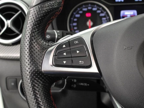 Mercedes-Benz Clase B B 200 D SPORT AMG 136 5P