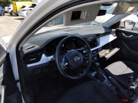 Skoda Kamiq 1.0 TSI 81kW (110CV) DSG Ambition