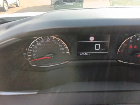 Peugeot 2008 Active Pack BlueHDI 81kW (110CV)