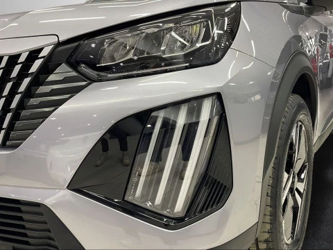 Peugeot e-2008 Eléctrico Allure 156 (115kW)