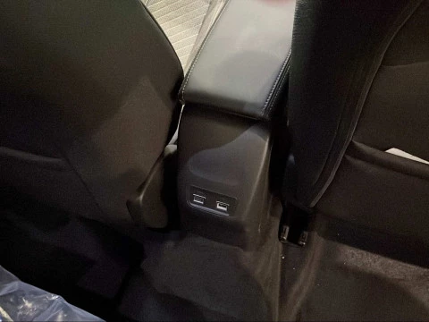 Peugeot e-2008 Eléctrico Allure 156 (115kW)