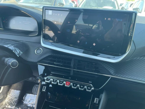 Peugeot e-2008 Eléctrico Allure 156 (115kW)