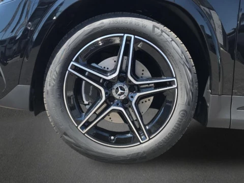 Mercedes-Benz GLA  200 d