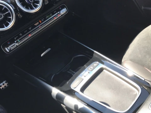 Mercedes-Benz GLA  200 d