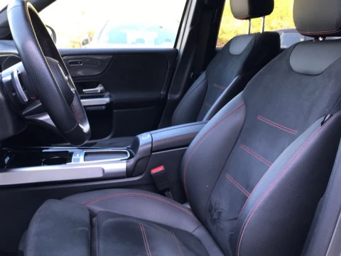 Mercedes-Benz GLB  200 d
