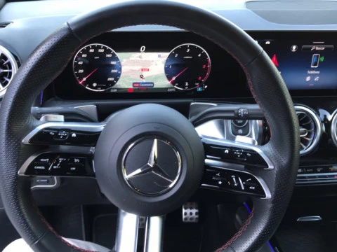 Mercedes-Benz GLB  200 d