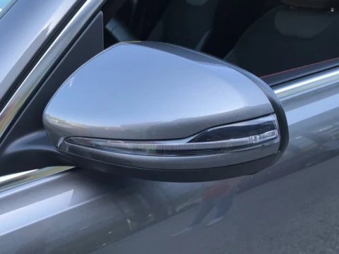 Mercedes-Benz GLB  200 d