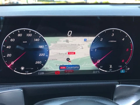 Mercedes-Benz GLB  200 d