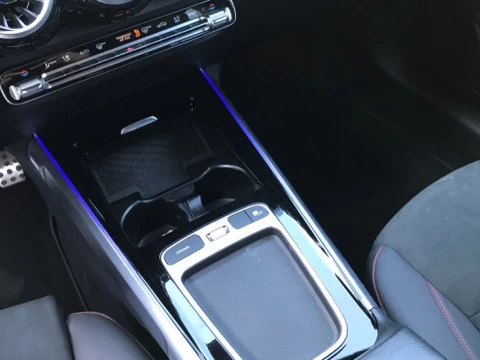 Mercedes-Benz GLB  200 d