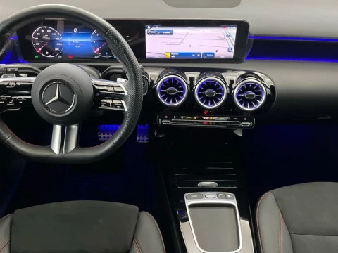 Mercedes-Benz Clase A 200 d Compacto