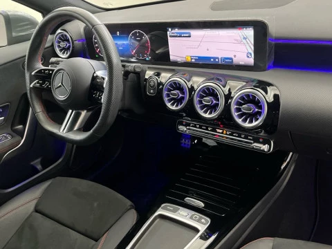 Mercedes-Benz Clase A 200 d Compacto