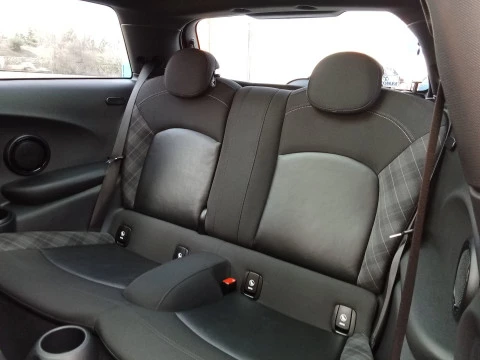 MINI Cooper 100 kW (136 CV)