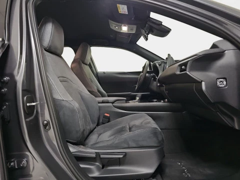 Lexus UX 2.0 300h UX Plus