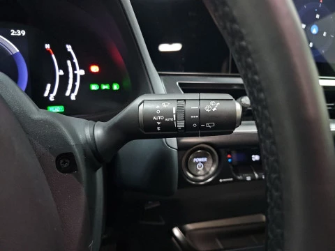 Lexus UX 2.0 300h UX Plus