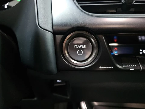 Lexus UX 2.0 300h UX Plus