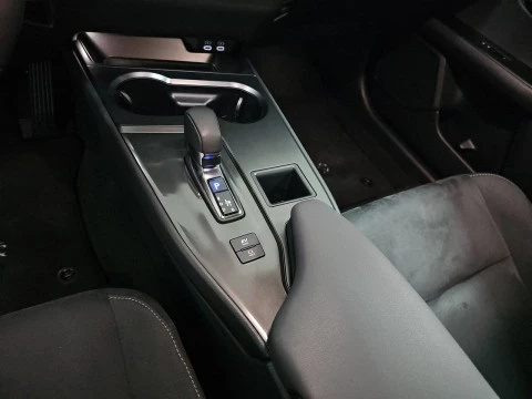 Lexus UX 2.0 300h UX Plus