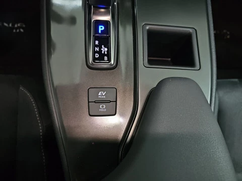 Lexus UX 2.0 300h UX Plus