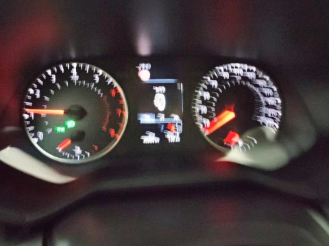 Renault Clio Authentic SCe 49 kW (67CV)