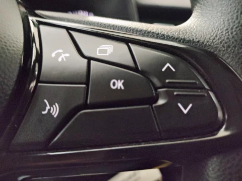 Renault Clio Authentic SCe 49 kW (67CV)