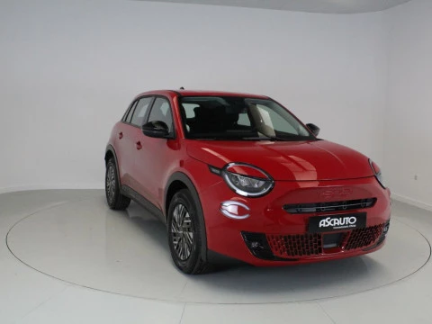 Fiat 600 BEV RED 115KW 156 5P
