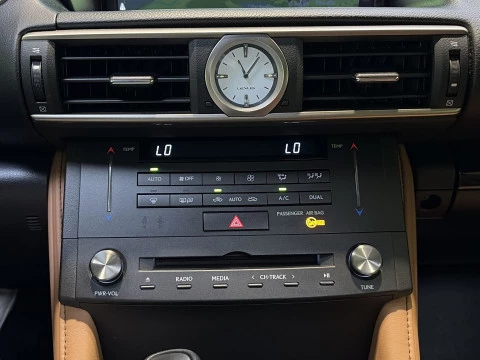 Lexus RC 300h Executive Navigation 164 kW (223 CV)