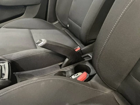 Renault Clio Business SCe 49 kW (67CV)