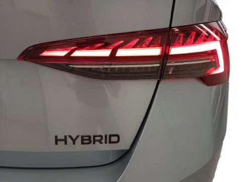 Skoda Octavia OCTAVIA SPORTLINE 1,5 TSI M-HEV 110 KW (150 CV) DSG 7 VEL.