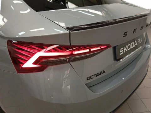 Skoda Octavia OCTAVIA SPORTLINE 1,5 TSI M-HEV 110 KW (150 CV) DSG 7 VEL.