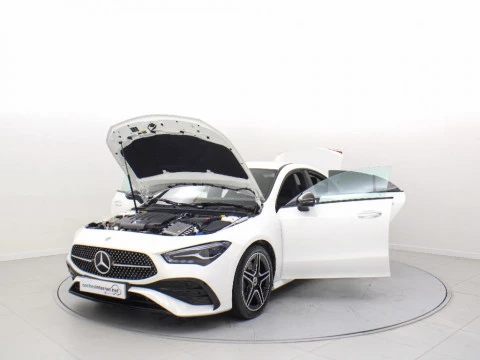 Mercedes-Benz CLA 220D