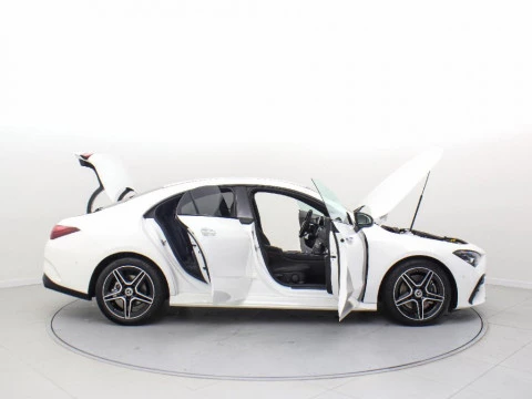 Mercedes-Benz CLA 220D