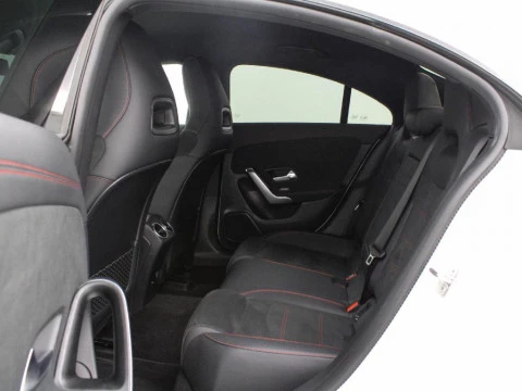 Mercedes-Benz CLA 220D