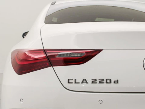 Mercedes-Benz CLA 220D