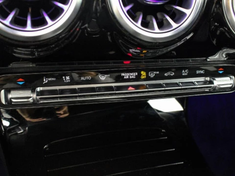 Mercedes-Benz CLA 220D