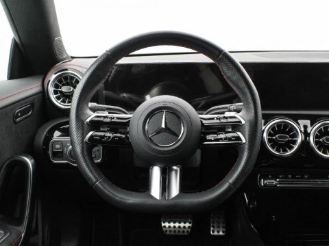Mercedes-Benz CLA 220D