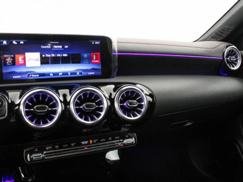 Mercedes-Benz CLA 220D