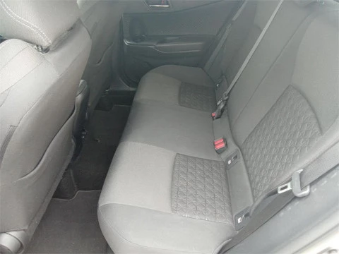 Toyota C-HR 5P Advance 180H e-CVT