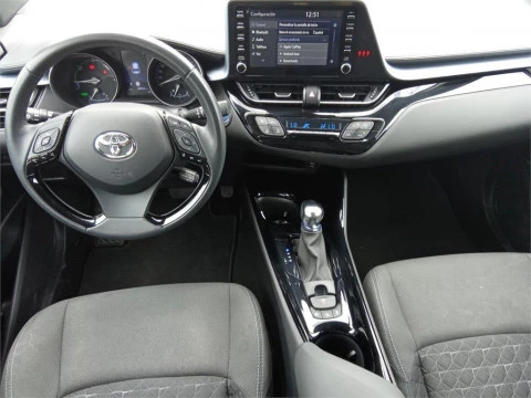 Toyota C-HR 5P Advance 180H e-CVT