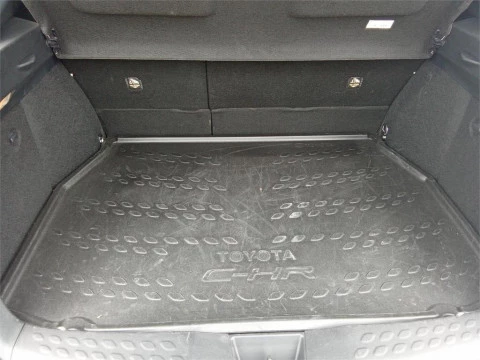 Toyota C-HR 5P Advance 180H e-CVT