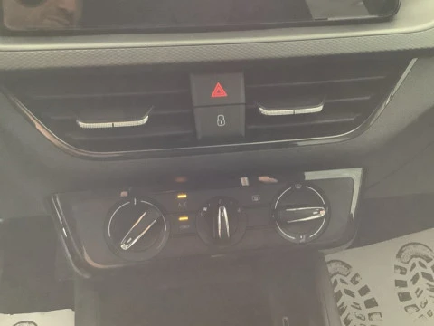 Skoda Kamiq SKODA Essence 1,0 (115 CV) Manual 6 vel