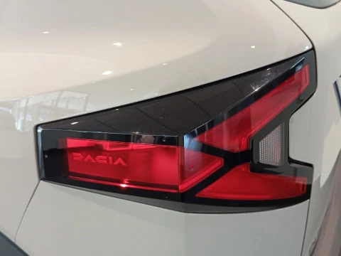 Dacia Duster NUEVO DUSTER Extreme HYBRID 105kw (140CV) 4x2