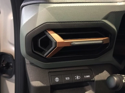 Dacia Duster NUEVO DUSTER Extreme HYBRID 105kw (140CV) 4x2