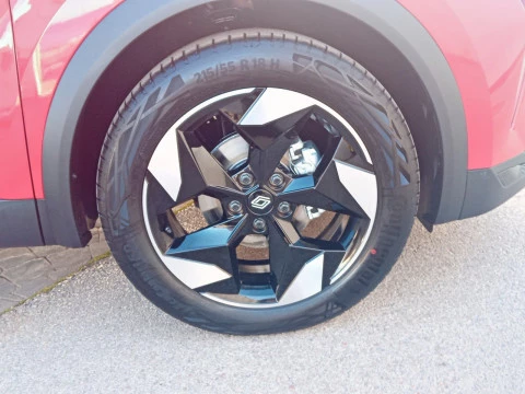 Renault Captur techno Eco-G 100cv (74 kW)