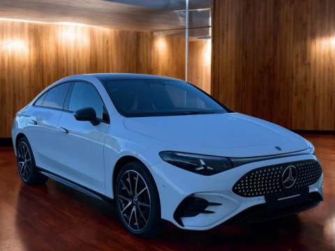 Mercedes-Benz CLA  250+ con tecnologia EQ
