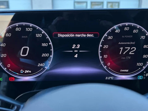 Mercedes-Benz CLA  250+ con tecnologia EQ